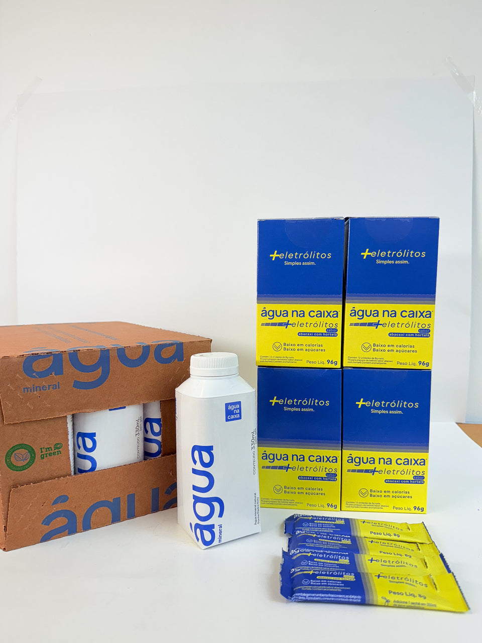 Kit 4 Display de Eletrólitos de Abacaxi com Hortelã + Pack Agua 330ml