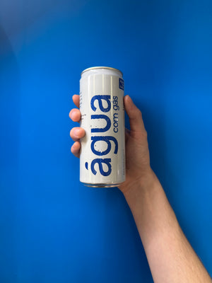 Água na Caixa® com gás na lata - Água mineral - pacote c/ 12 unidades